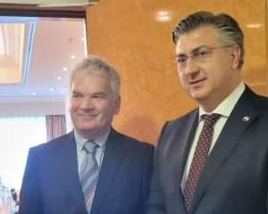 MÜNCHEN: Premijer Plenković sa ministrima Anušićem i Grlić Radmanom na sastanku s predstavnicima hrvatskih udruga iz Münchena i Bavarske