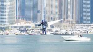 DUBAI: Održana prva svjetska utrka pilota u jet odijelima - postizali brzinu od 128 km/h