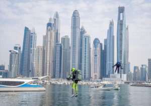 DUBAI: Održana prva svjetska utrka pilota u jet odijelima - postizali brzinu od 128 km/h