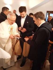 SLUŽENA SV. MISA U POVODU 113. OBLJETNICE KLUBA: Hajduk je "poseban, jedinstven i neponovljiv", a jedan je i od rijetkih klubova čije igrače je dva puta primio Sv. Otac papa Ivan Pavao II.
