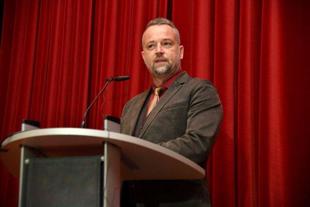 DR. ANTE NAZOR U BAD HOMBURGU O INTRIGANTNOJ "ZAGONETKI POBJEDE": Nećemo zaboraviti dane ponosa i slave, nažalost i tuge DR. ANTE NAZOR U BAD HOMBURGU O INTRIGANTNOJ "ZAGONETKI POBJEDE": Nećemo zaboraviti dane ponosa i slave, nažalost i tuge