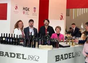 Hrvatski vinari za štandom Badela 1862. / Foto: Fenix (SIM)