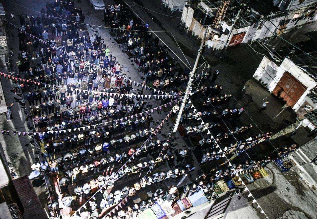 Ramazan u Gazi - prva teravija na ruševinama džamije / Foto: Anadolu