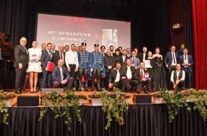 (FOTO) HRVATSKI SPEKTAKL U NJEMAČKOJ: Ponos i radost na Večernjakovoj domovnici, Đani Maršan dirnuo u srca kad je zapjevao "Bože čuvaj Hrvatsku, naš dragi dom"