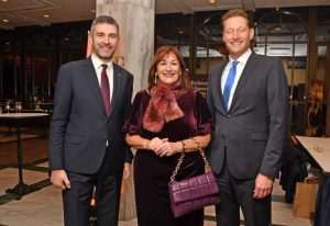 (FOTO) HRVATSKI SPEKTAKL U NJEMAČKOJ: Ponos i radost na Večernjakovoj domovnici, Đani Maršan dirnuo u srca kad je zapjevao "Bože čuvaj Hrvatsku, naš dragi dom"