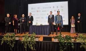 (FOTO) HRVATSKI SPEKTAKL U NJEMAČKOJ: Ponos i radost na Večernjakovoj domovnici, Đani Maršan dirnuo u srca kad je zapjevao "Bože čuvaj Hrvatsku, naš dragi dom"