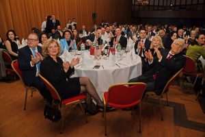 (FOTO) HRVATSKI SPEKTAKL U NJEMAČKOJ: Ponos i radost na Večernjakovoj domovnici, Đani Maršan dirnuo u srca kad je zapjevao "Bože čuvaj Hrvatsku, naš dragi dom"