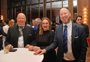 (FOTO) HRVATSKI SPEKTAKL U NJEMAČKOJ: Ponos i radost na Večernjakovoj domovnici, Đani Maršan dirnuo u srca kad je zapjevao "Bože čuvaj Hrvatsku, naš dragi dom"