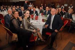 (FOTO) HRVATSKI SPEKTAKL U NJEMAČKOJ: Ponos i radost na Večernjakovoj domovnici, Đani Maršan dirnuo u srca kad je zapjevao "Bože čuvaj Hrvatsku, naš dragi dom"