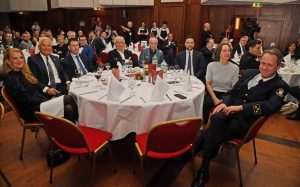 (FOTO) HRVATSKI SPEKTAKL U NJEMAČKOJ: Ponos i radost na Večernjakovoj domovnici, Đani Maršan dirnuo u srca kad je zapjevao "Bože čuvaj Hrvatsku, naš dragi dom"