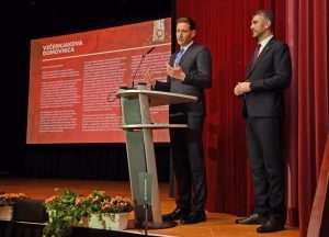 (FOTO) HRVATSKI SPEKTAKL U NJEMAČKOJ: Ponos i radost na Večernjakovoj domovnici, Đani Maršan dirnuo u srca kad je zapjevao "Bože čuvaj Hrvatsku, naš dragi dom"