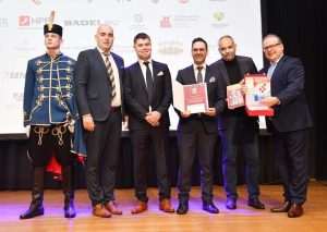 (FOTO) HRVATSKI SPEKTAKL U NJEMAČKOJ: Ponos i radost na Večernjakovoj domovnici, Đani Maršan dirnuo u srca kad je zapjevao "Bože čuvaj Hrvatsku, naš dragi dom"