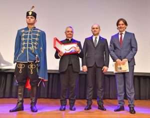 (FOTO) HRVATSKI SPEKTAKL U NJEMAČKOJ: Ponos i radost na Večernjakovoj domovnici, Đani Maršan dirnuo u srca kad je zapjevao "Bože čuvaj Hrvatsku, naš dragi dom"