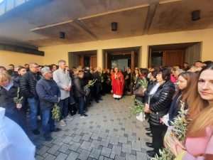 CVJETNICA U DOMOVINI I HRVATSKOM ISELJENIŠTVU: Brojni Hrvati u hrvatskim katoličkim župama, zajednicama i misijama zajedno na Nedjelju Muke Gospodnje Cvjetnica u Mainzu / Foto: Fenix (MD)