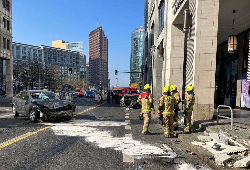 Mjesto nesreće u Berlinu / Foto: Vatrogasci Berlin