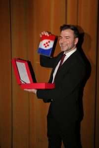 VEČERNJAKOVA DOMOVNICA 2024. U BAD HOMBURGU: Svečanu dodjelu nagrada u nekadašnjoj ljetnoj rezidenciji cara Wilhelma II. pratilo više od 400 uzvanika