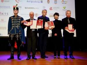 VEČERNJAKOVA DOMOVNICA 2024. U BAD HOMBURGU: Svečanu dodjelu nagrada u nekadašnjoj ljetnoj rezidenciji cara Wilhelma II. pratilo više od 400 uzvanika