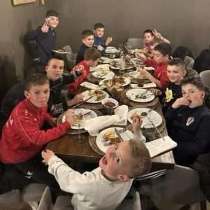Igrači U-10 nogometne momčadi Croatije München na večeri u Zagrebu / Foto: Fenix (SIM)