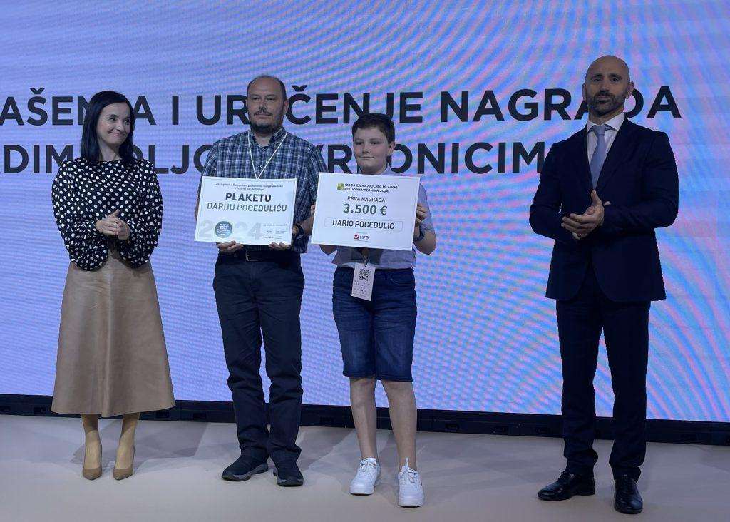 Ministrica poljoprivrede Marija Vučković sa pobjednikom izbora / Foto: Fenix (Klub EPP)