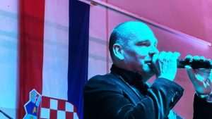 RIČIČKA NOĆ 2024.: Klapa Rišpet i Alen Nižetić do kasno u noć pjevali iseljenim Hrvatima iz Frankfurta i cijele Njemačke