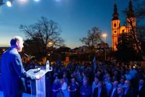 VELEBAN SKUP U SESVETAMA: Na predstavljanje kandidata HDZ-a u 2. izbornoj jedinici stigao i Andrej Plenković Gordan Jandroković tijekom govora na predizborni skup HDZ-a u Sesvetama / Foto: IS HDZ