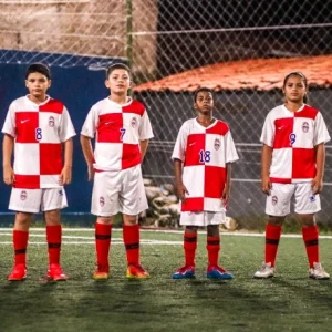 PONOSNI SU: Brazilski dječaci dobili nove hrvatske dresove Foto: Fenix (DRC)