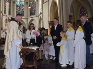 AACHEN: Kršteno šesto dijete u obitelji Markotić