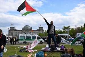 Policija uklanja kamp u Berlinu