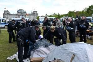 Policija uklanja kamp u Berlinu