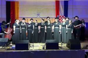 RIČIČKA NOĆ 2024.: Klapa Rišpet i Alen Nižetić do kasno u noć pjevali iseljenim Hrvatima iz Frankfurta i cijele Njemačke