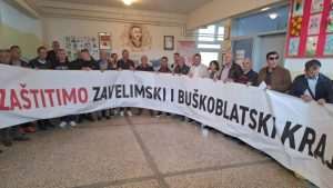 Poseban naglasak okupljenih dat je zaštiti zavelimskog i buškoblatskog kraja od novih vjetrenjača, solara i dalekovoda, jer žele sačuvati i zaštititi svoj kraj i njegove prirodne resurse od daljnje devastacije i energetskog iscrpljivanja / Foto: ZZIBK