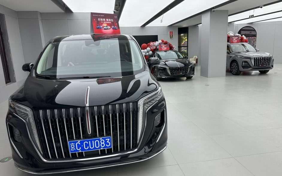 Kineski automobili u prodajnom salonu u Pekingu / Foto: Fenix (SIM)
