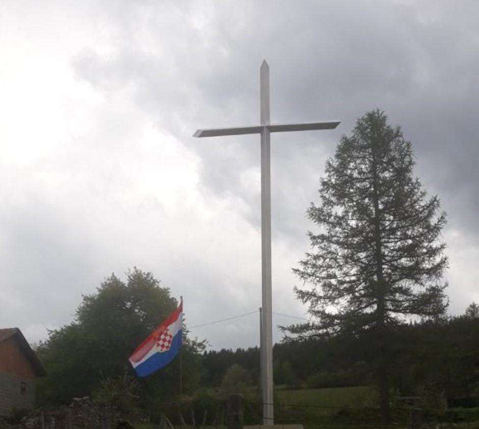 Zastava i križ u Rostovu