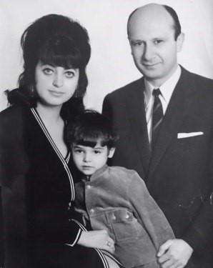 Obitelj Kulenović, Marijana i Nahid sa sinom Džaferom (Jeffom) / Foto: Obiteljski arhiv ustupljen Fenixu)