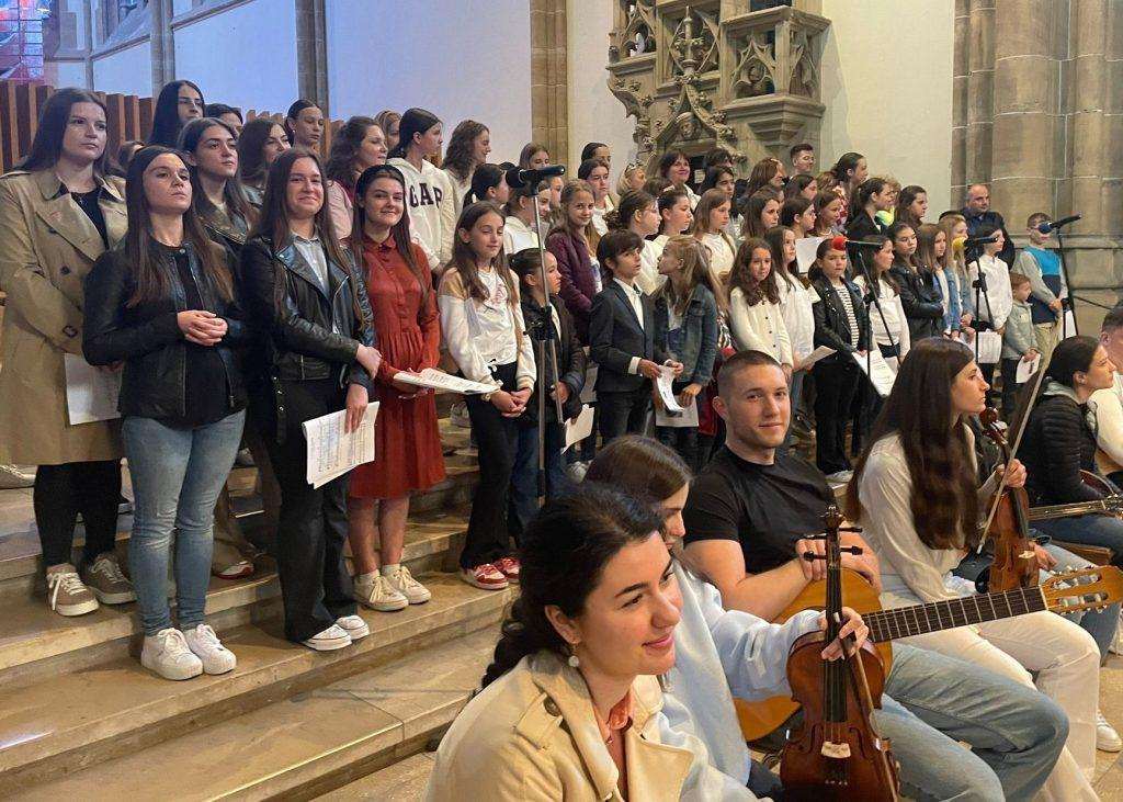 MÜNCHEN: Veličanstvena proslava blagdana sv. Antuna Padovanskog u Hrvatskoj katoličkoj župi München Proslava blagdana sv. Antuna Padovanskog u HKŽ München / Foto: Fenix (Lj. Tomić)