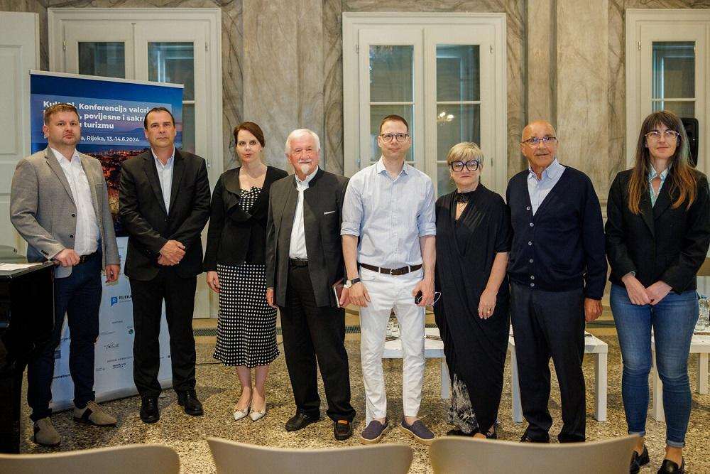 ODRŽANA KULTURI: Konferencija valorizacije kulturno povijesne i sakralne baštine u turizmu, programom predstavljena raskoš ponude kulture u turizmu ODRŽANA KULTURI: Konferencija valorizacije kulturno povijesne i sakralne baštine u turizmu, programom predstavljena raskoš ponude kulture u turizmu