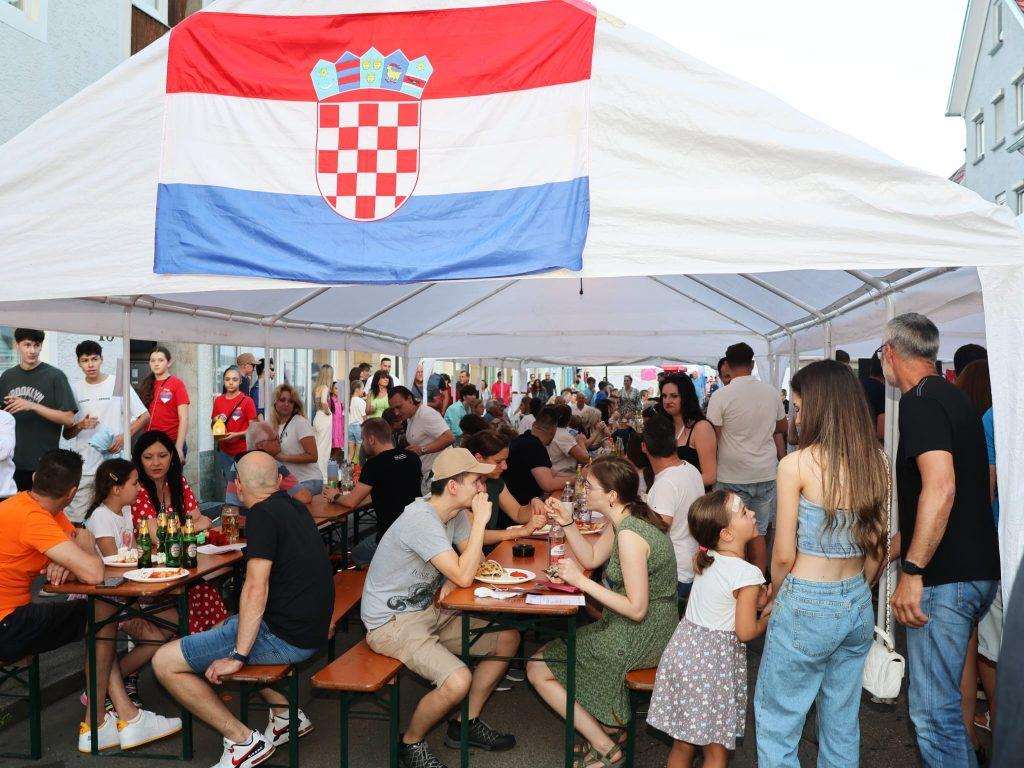 Hrvati na 49. Neckarfestu u Rottenburgu / Foto: Fenix (Željko Cindrić)