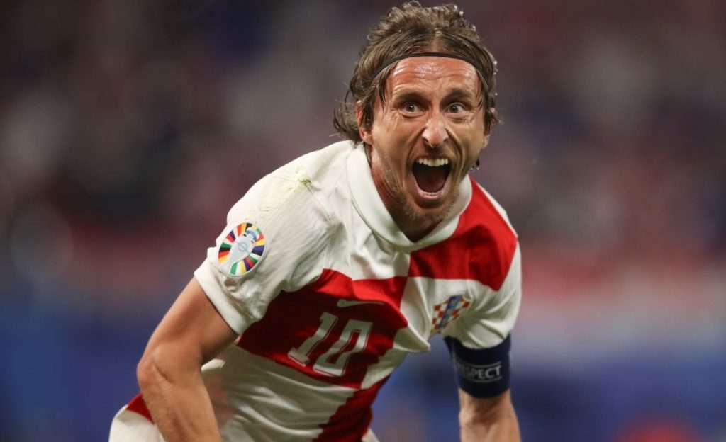 Luka Modrić u akciji tijekom utakmice Hrvatska-Italiji / Foto: Hina