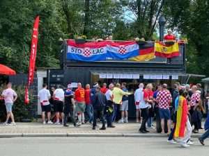 POGLEDAJTE FOTOGALERIJU: Berlin je u subotu na nekoliko sati postao "hrvatski grad", Hrvati su stigli iz cijele Europe Navijači / Foto: Fenix (SIM)