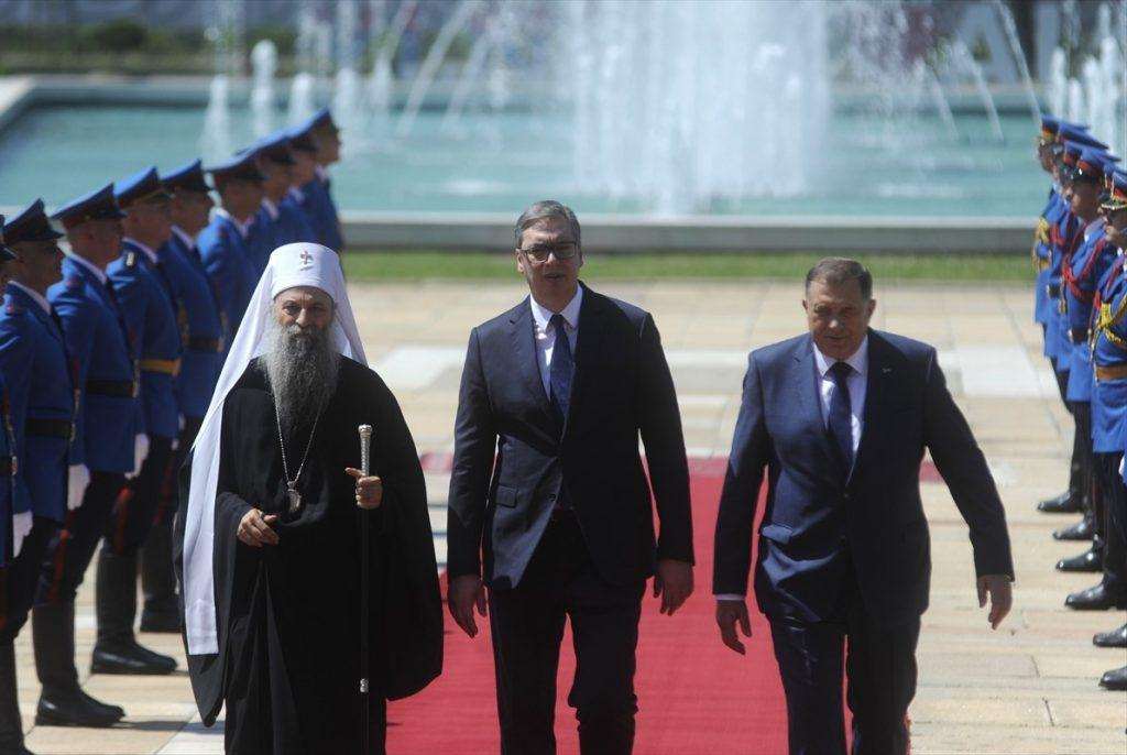 Srpski patrijarh Porfirije, Aleksandar Vučić i Milorad Dodik (ILUSTRACIJA) / Foto: Anadolu