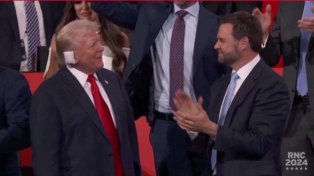 TRUMP I SLUŽBENO KANDIDAT: Republikanska nacionalna konvencija izabrala bivšeg američkog predsjednika za svog predsjedničkog kandidata za izbore, on izabrao 39-godišnjeg J.D. Vancea za svog potpredsjedničkog kandidata Donald Trump i senator J. D. Vance / Foto: Anadolu