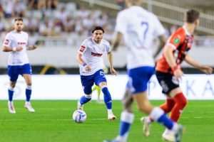 PRED PUNIM POLJUDOM: Hajduk s 2:0 svladao goste s Farskih otoka
