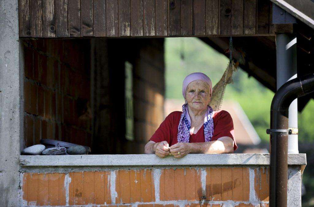 HAJRI SALIHOVIĆ UBIJENA TRI SINA U SREBRENICI: Nakon 29 godina sada će pokopati jednog od njih Hajra Salihović / Foto: Anadolu