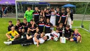 MÜNCHEN: Uz često izvođenje pobjedničke pjesme "Lijepa li si" iznimno uspješan vikend juniora Croatije München