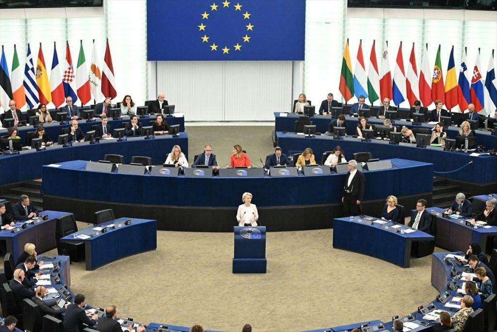 JOŠ JEDAN MANDAT: Von der Leyen ponovno izabrana za predsjednicu Europske komisije Ursula von der Leyen dobila potporu Europskog parlamenta za još jedan mandat na čelu Europske komisije / Foto: Anadolu