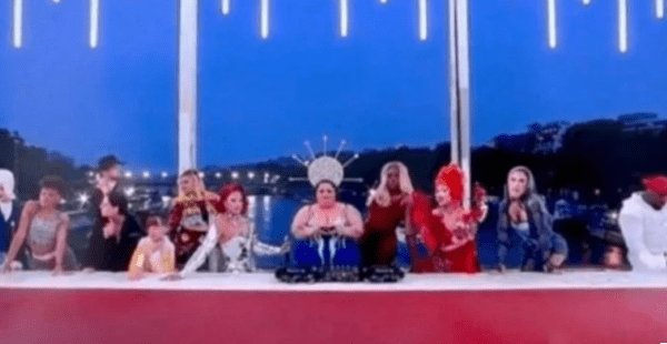 U središtu kritika bila je reprodukcija slike “Posljednja večera” Leonarda da Vincija koju je izradilo desetak transvestita / Foto: Preslik FM