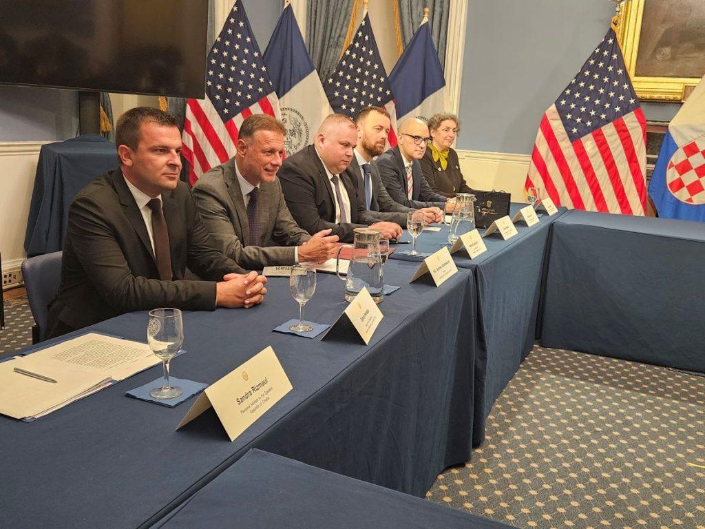 JANDROKOVIĆ SE SUSREO S GRADONAČELNIKOM NEW YORKA KOJI JE PORUČIO: Hrvati su sposobni i vrijedni ljudi