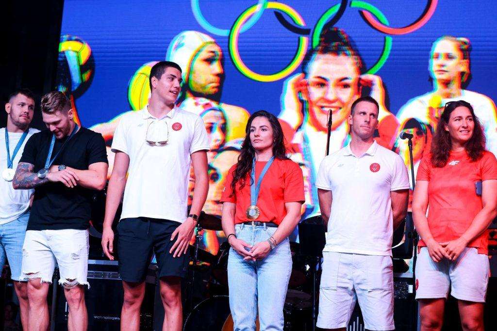 SPLIT/DUBROVNIK: Doček hrvatskih olimpijaca na splitskoj Rivi i dubrovačkom Stradunu Doček splitskih olimpijaca na Rivi / Foto: Hina