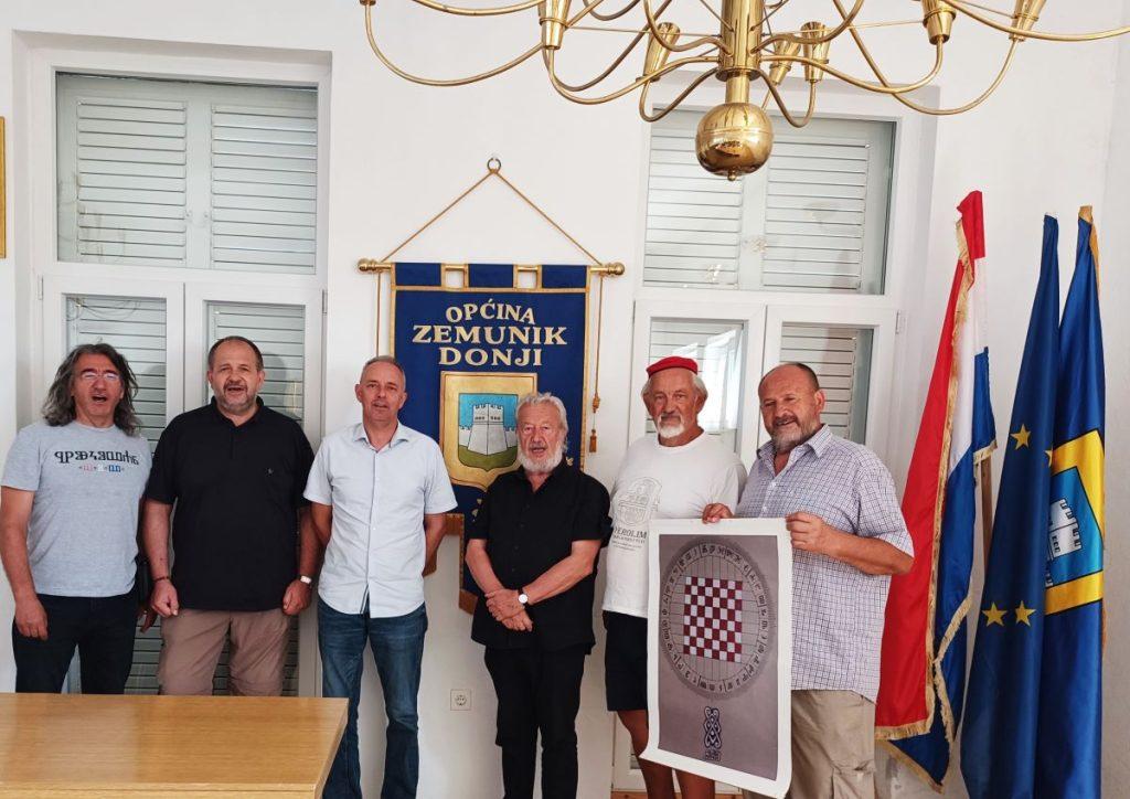 GRADIŠĆE U ZEMUNIKU ISPOD STARE MURVE: Održana jubilarna 15. multimedijalna manifestacija „Odisej pod murvom“