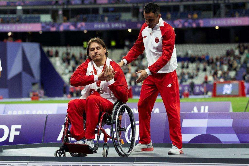 Deni Čarni i trener Boris Kljajić / Foto: Hina